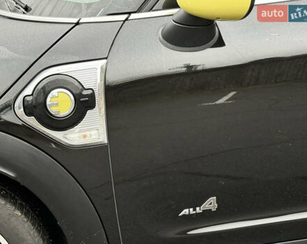 Черный Мини Кантримен, объемом двигателя 1.5 л и пробегом 108 тыс. км за 20700 $, фото 11 на Automoto.ua