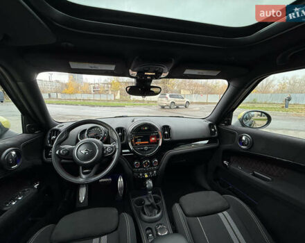 Черный Мини Кантримен, объемом двигателя 1.5 л и пробегом 108 тыс. км за 20700 $, фото 51 на Automoto.ua