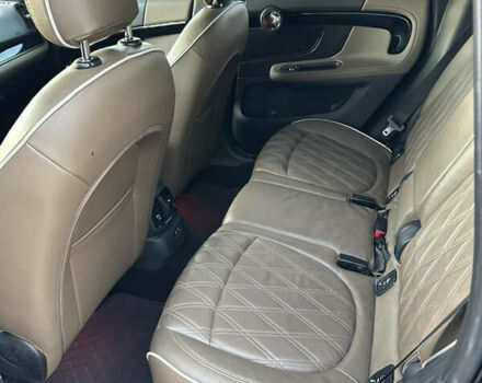 Черный Мини Кантримен, объемом двигателя 2 л и пробегом 128 тыс. км за 18500 $, фото 12 на Automoto.ua