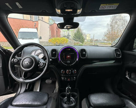 Чорний Міні Кантрімен, об'ємом двигуна 2 л та пробігом 153 тис. км за 22500 $, фото 10 на Automoto.ua