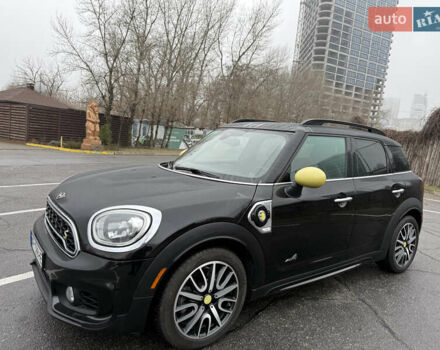 Черный Мини Кантримен, объемом двигателя 1.5 л и пробегом 108 тыс. км за 20700 $, фото 13 на Automoto.ua