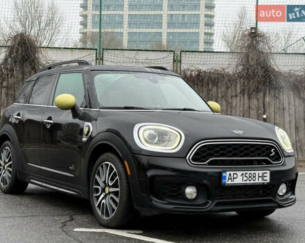 Черный Мини Кантримен, объемом двигателя 1.5 л и пробегом 108 тыс. км за 20700 $, фото 3 на Automoto.ua