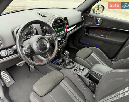 Черный Мини Кантримен, объемом двигателя 1.5 л и пробегом 108 тыс. км за 20700 $, фото 38 на Automoto.ua