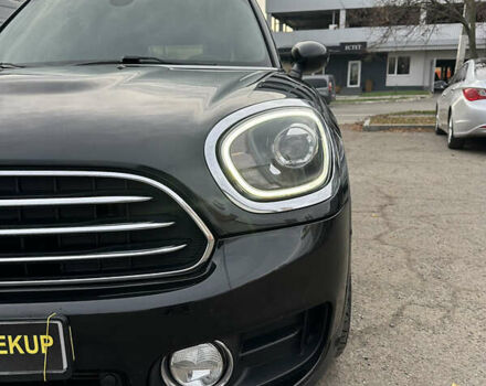 Чорний Міні Кантрімен, об'ємом двигуна 2 л та пробігом 153 тис. км за 22500 $, фото 21 на Automoto.ua