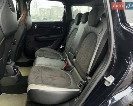 Черный Мини Кантримен, объемом двигателя 2 л и пробегом 80 тыс. км за 30990 $, фото 12 на Automoto.ua