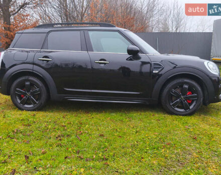 Черный Мини Кантримен, объемом двигателя 1.5 л и пробегом 97 тыс. км за 17300 $, фото 3 на Automoto.ua