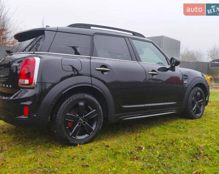 Черный Мини Кантримен, объемом двигателя 1.5 л и пробегом 97 тыс. км за 17300 $, фото 4 на Automoto.ua