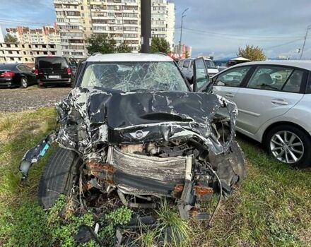 Черный Мини Кантримен, объемом двигателя 1.6 л и пробегом 140 тыс. км за 3500 $, фото 8 на Automoto.ua