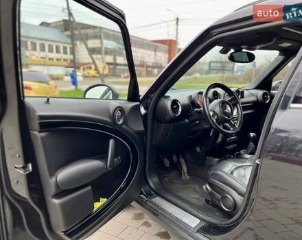 Мини Кантримен 2010 в Ужгороде на Automoto.ua Черный Мини Кантримен, объемом двигателя 1.6 л и пробегом 245 тыс. км за 7630 $, фото 3 на Automoto.ua