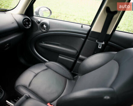 Чорний Міні Кантрімен, об'ємом двигуна 1.6 л та пробігом 135 тис. км за 11500 $, фото 50 на Automoto.ua