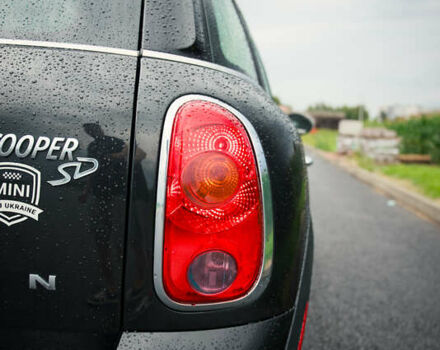 Чорний Міні Кантрімен, об'ємом двигуна 1.6 л та пробігом 135 тис. км за 11500 $, фото 25 на Automoto.ua