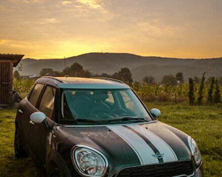 Чорний Міні Кантрімен, об'ємом двигуна 1.6 л та пробігом 135 тис. км за 11500 $, фото 58 на Automoto.ua