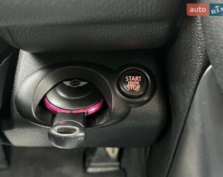 Черный Мини Кантримен, объемом двигателя 1.6 л и пробегом 135 тыс. км за 11490 $, фото 19 на Automoto.ua