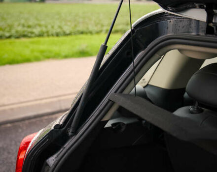 Чорний Міні Кантрімен, об'ємом двигуна 1.6 л та пробігом 135 тис. км за 11500 $, фото 39 на Automoto.ua