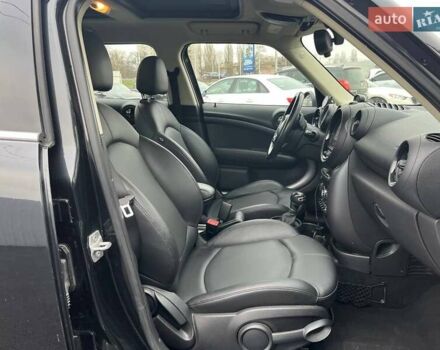 Черный Мини Кантримен, объемом двигателя 1.6 л и пробегом 135 тыс. км за 11490 $, фото 9 на Automoto.ua