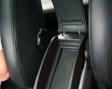 Чорний Міні Кантрімен, об'ємом двигуна 1.6 л та пробігом 135 тис. км за 11500 $, фото 26 на Automoto.ua