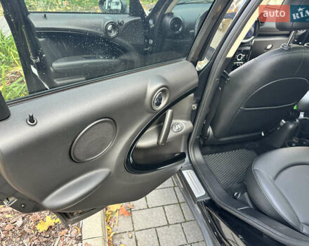 Чорний Міні Кантрімен, об'ємом двигуна 1.6 л та пробігом 194 тис. км за 11000 $, фото 13 на Automoto.ua
