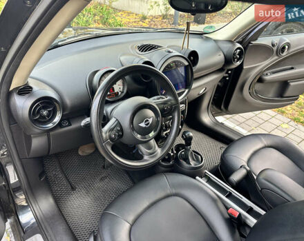 Чорний Міні Кантрімен, об'ємом двигуна 1.6 л та пробігом 194 тис. км за 11000 $, фото 21 на Automoto.ua