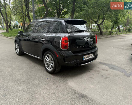Черный Мини Кантримен, объемом двигателя 1.6 л и пробегом 75 тыс. км за 12500 $, фото 4 на Automoto.ua