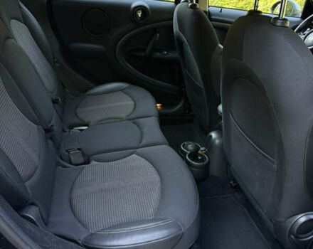 Чорний Міні Кантрімен, об'ємом двигуна 2 л та пробігом 192 тис. км за 15999 $, фото 26 на Automoto.ua