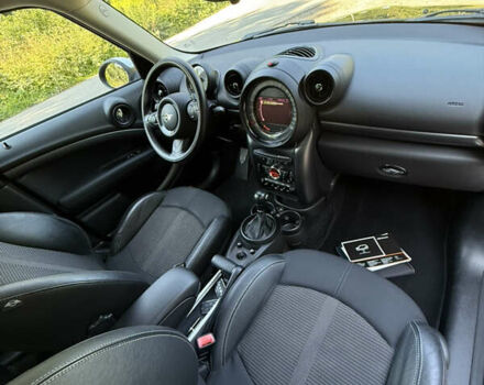 Чорний Міні Кантрімен, об'ємом двигуна 2 л та пробігом 192 тис. км за 15999 $, фото 23 на Automoto.ua