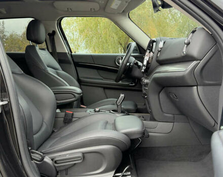 Черный Мини Кантримен, объемом двигателя 2 л и пробегом 73 тыс. км за 23900 $, фото 29 на Automoto.ua