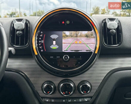 Черный Мини Кантримен, объемом двигателя 2 л и пробегом 73 тыс. км за 23999 $, фото 35 на Automoto.ua