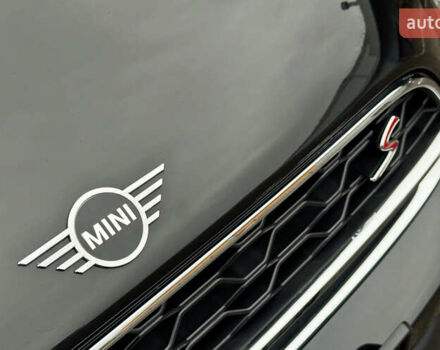 Черный Мини Кантримен, объемом двигателя 2 л и пробегом 73 тыс. км за 24800 $, фото 5 на Automoto.ua