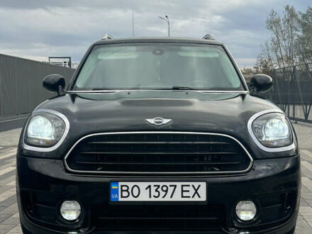 Чорний Міні Кантрімен, об'ємом двигуна 1.5 л та пробігом 85 тис. км за 15700 $, фото 1 на Automoto.ua