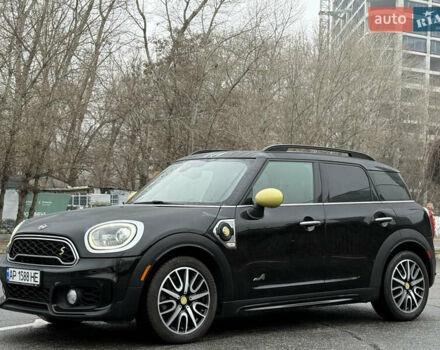 Черный Мини Кантримен, объемом двигателя 1.5 л и пробегом 108 тыс. км за 20700 $, фото 1 на Automoto.ua