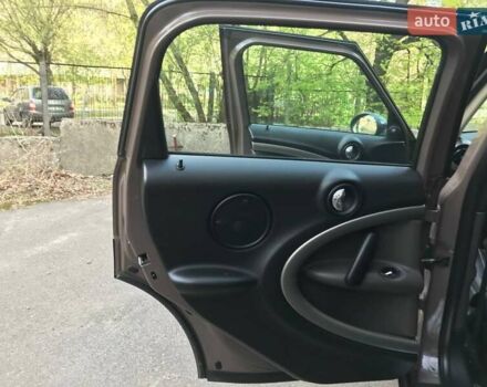 Коричневий Міні Кантрімен, об'ємом двигуна 1.6 л та пробігом 153 тис. км за 10300 $, фото 27 на Automoto.ua