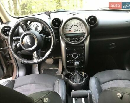 Коричневий Міні Кантрімен, об'ємом двигуна 1.6 л та пробігом 153 тис. км за 10300 $, фото 23 на Automoto.ua