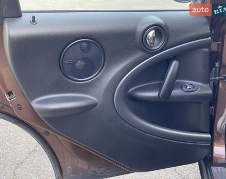 Коричневый Мини Кантримен, объемом двигателя 1.6 л и пробегом 92 тыс. км за 13500 $, фото 9 на Automoto.ua