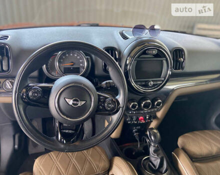 Коричневый Мини Кантримен, объемом двигателя 1.5 л и пробегом 87 тыс. км за 17400 $, фото 13 на Automoto.ua