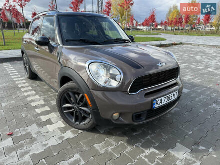 Мини Кантримен 2011 в Буче на Automoto.ua Коричневый Мини Кантримен, объемом двигателя 1.6 л и пробегом 121 тыс. км за 9200 $, фото 1 на Automoto.ua