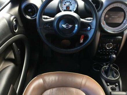 Мини Кантримен 2012 в Киеве на Automoto.ua Коричневый Мини Кантримен, объемом двигателя 2 л и пробегом 165 тыс. км за 11500 $, фото 1 на Automoto.ua