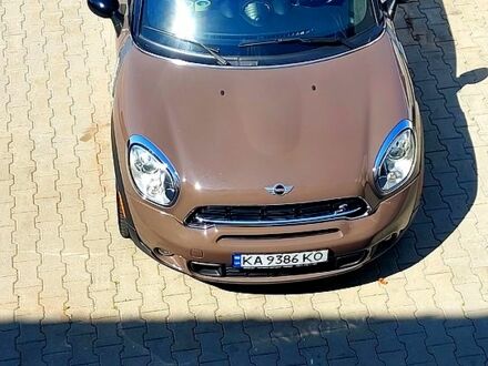 Коричневый Мини Кантримен, объемом двигателя 1.6 л и пробегом 104 тыс. км за 10700 $, фото 1 на Automoto.ua