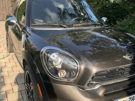 Коричневый Мини Кантримен, объемом двигателя 1.6 л и пробегом 76 тыс. км за 14400 $, фото 1 на Automoto.ua