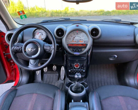 Красный Мини Кантримен, объемом двигателя 1.6 л и пробегом 222 тыс. км за 8500 $, фото 7 на Automoto.ua
