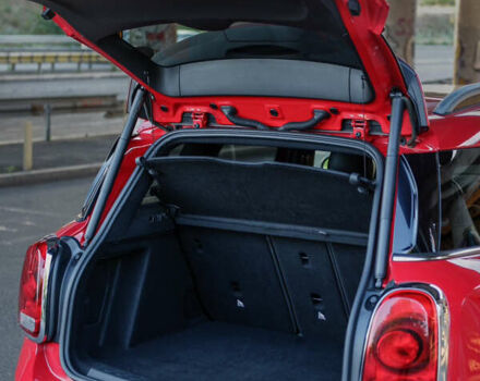 Мини Кантримен 2017 в Одессе на Automoto.ua Красный Мини Кантримен, объемом двигателя 2 л и пробегом 138 тыс. км за 20300 $, фото 10 на Automoto.ua