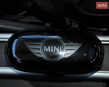 Міні Кантрімен 2012 у Одесі на Automoto.ua Червоний Міні Кантрімен, об'ємом двигуна 1.6 л та пробігом 112 тис. км за 8500 $, фото 25 на Automoto.ua