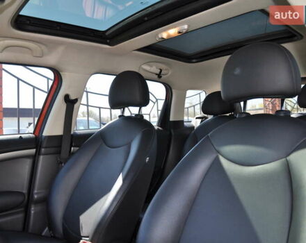 Міні Кантрімен 2012 у Одесі на Automoto.ua Червоний Міні Кантрімен, об'ємом двигуна 1.6 л та пробігом 112 тис. км за 8500 $, фото 7 на Automoto.ua