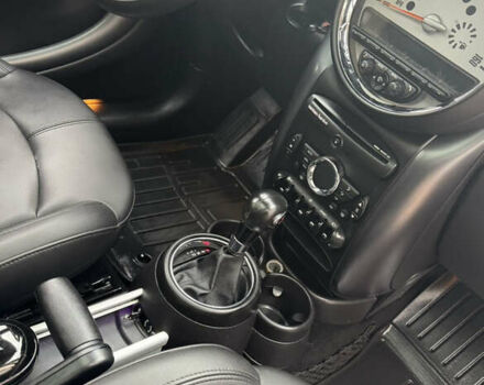 Червоний Міні Кантрімен, об'ємом двигуна 1.6 л та пробігом 134 тис. км за 10300 $, фото 9 на Automoto.ua