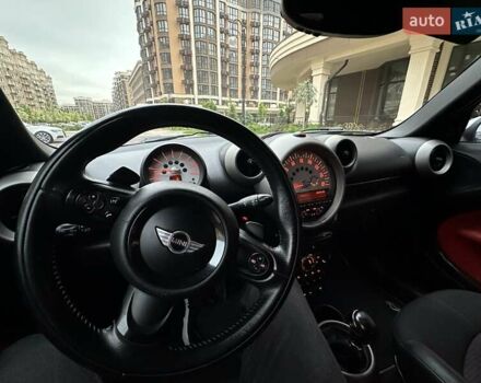 Красный Мини Кантримен, объемом двигателя 1.6 л и пробегом 150 тыс. км за 8888 $, фото 1 на Automoto.ua