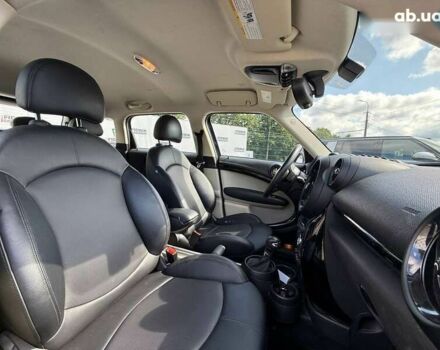 Мини Кантримен, объемом двигателя 1.6 л и пробегом 109 тыс. км за 8800 $, фото 12 на Automoto.ua