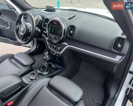 Мини Кантримен, объемом двигателя 2 л и пробегом 92 тыс. км за 18900 $, фото 28 на Automoto.ua