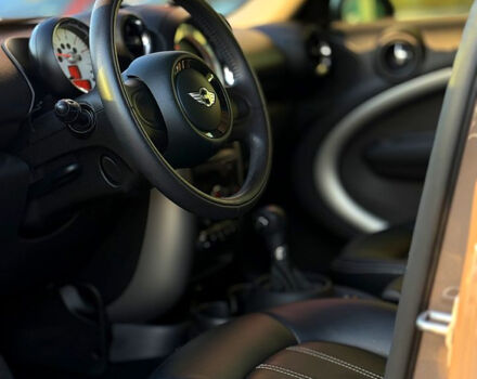 Мини Кантримен 2013 в Одессе на Automoto.ua Мини Кантримен, объемом двигателя 2 л и пробегом 102 тыс. км за 14000 $, фото 4 на Automoto.ua