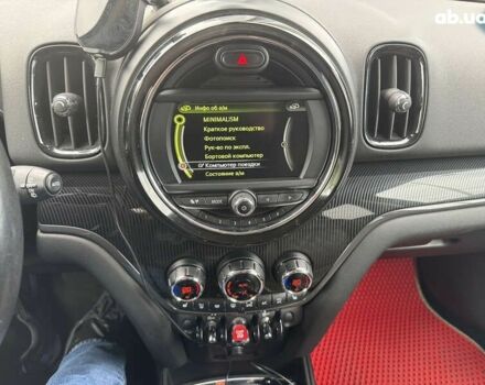 Мини Кантримен, объемом двигателя 2 л и пробегом 260 тыс. км за 19990 $, фото 21 на Automoto.ua