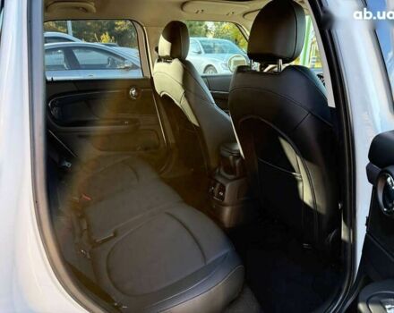 Мини Кантримен, объемом двигателя 2 л и пробегом 170 тыс. км за 17999 $, фото 11 на Automoto.ua