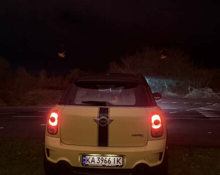 Желтый Мини Кантримен, объемом двигателя 1.6 л и пробегом 217 тыс. км за 8400 $, фото 3 на Automoto.ua